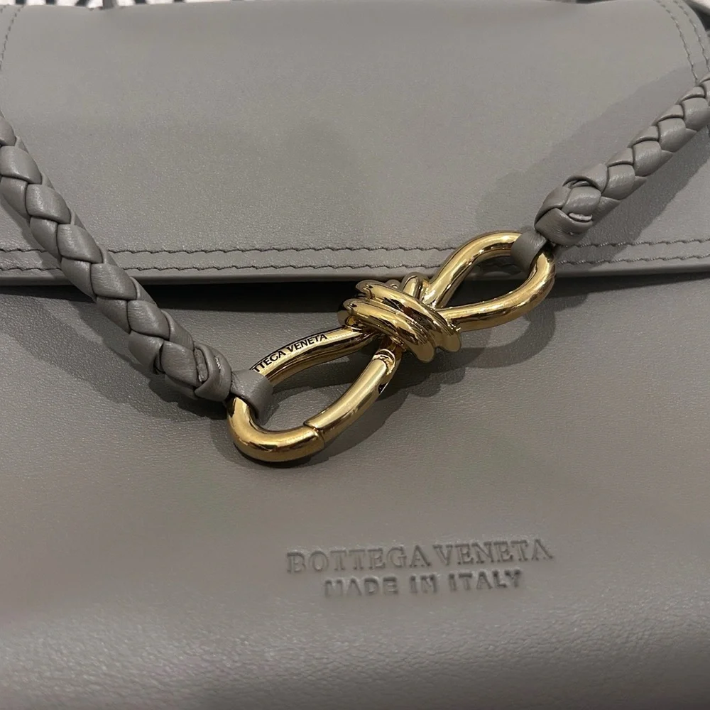 Ciao Ciao - Gray Leather Top-Handle Bag with Braided Accent - Size SMALL - Picture 2 of 10